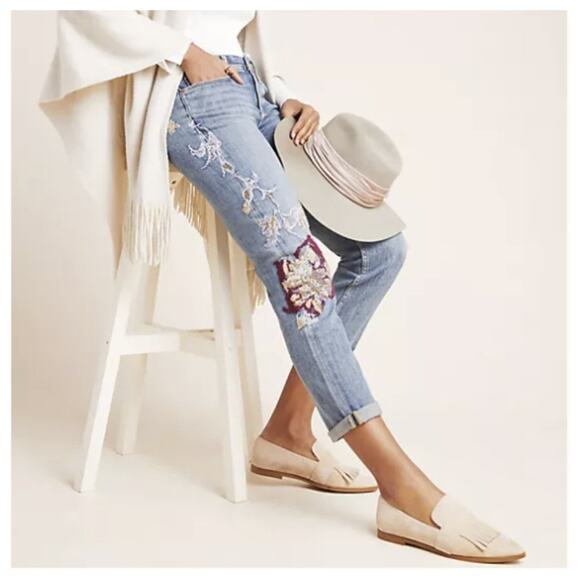 Pilcro Mid Rise Slim Boyfriend Jeans Embroidered Medium Wash Size 28 - Picture 1 of 11